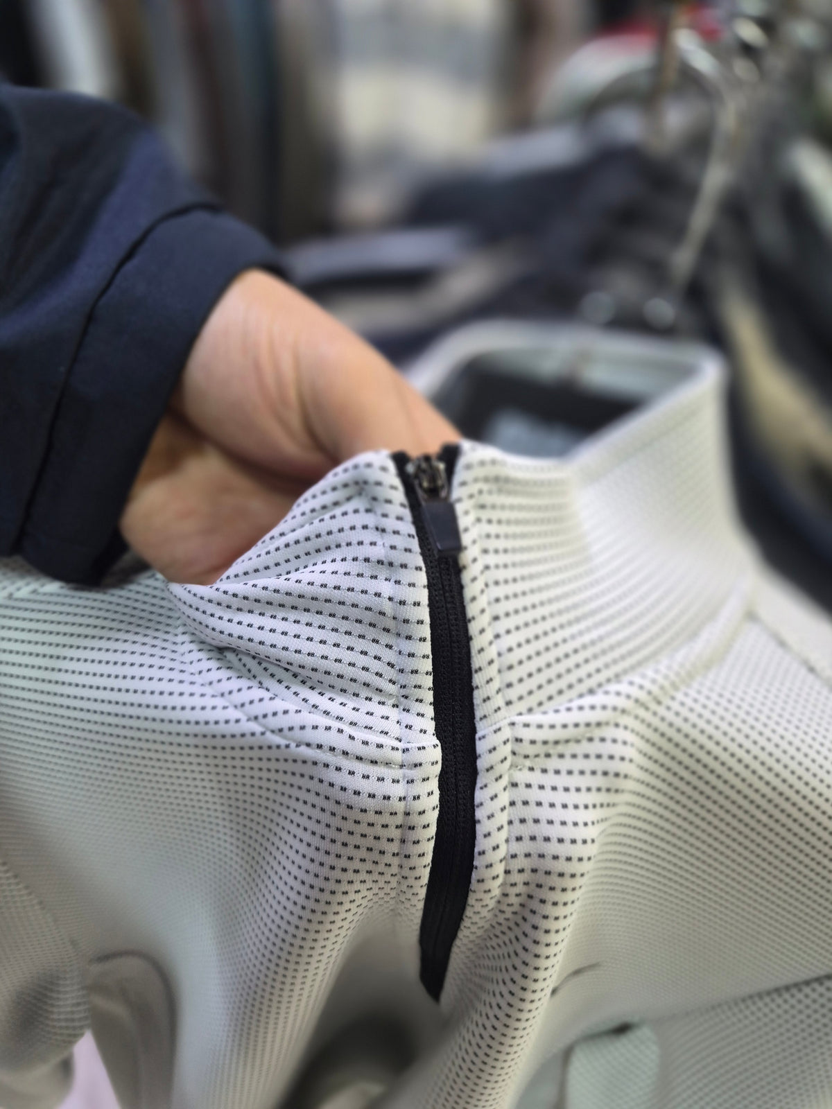 Yarım Fermuar Dik Yaka Sweatshirt